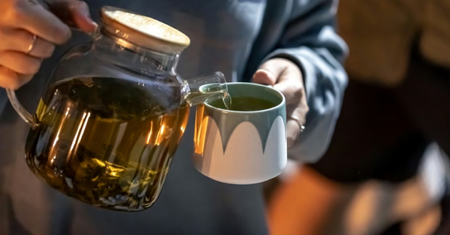 Farmacistët paralajmërojnë, mos i merrni këto suplemente me çaj jeshil