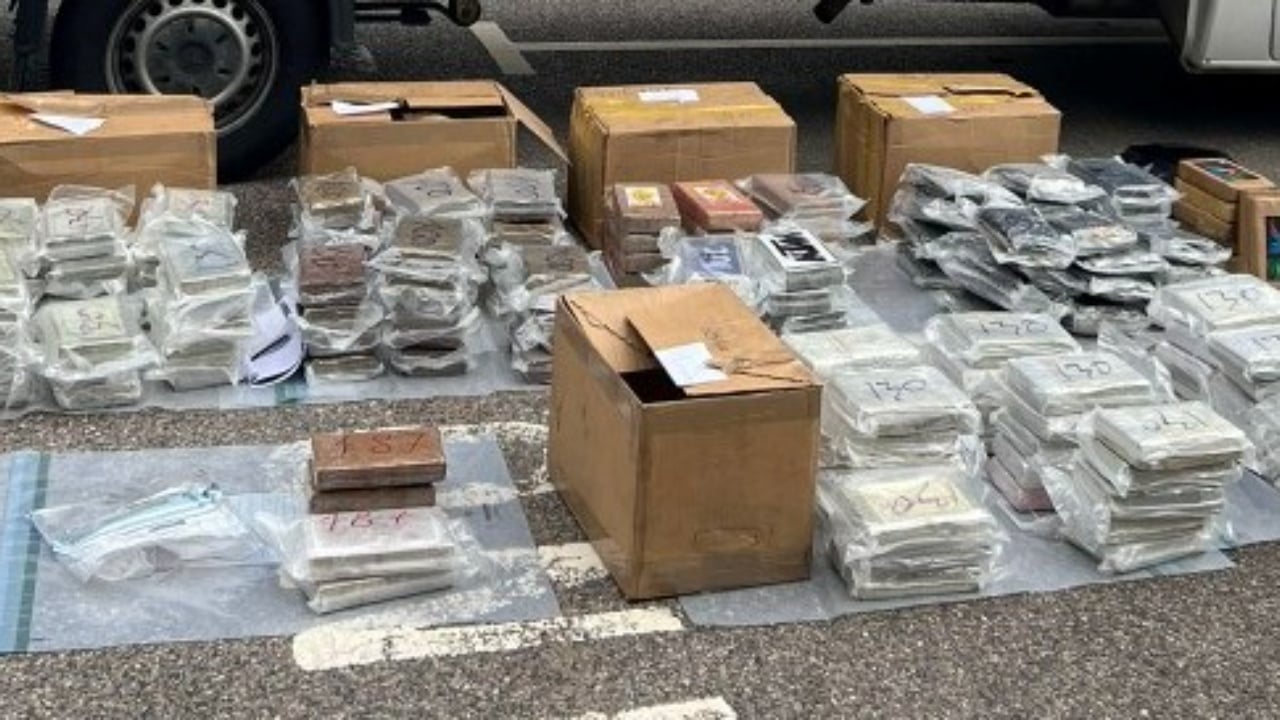 FBI-ja angleze iu kap 250 kg kokaine çunave të Londrës, tre të arrestuar