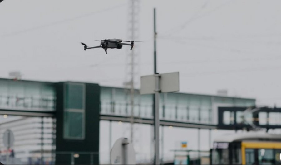 Finlanda po përdor dronë dhe inteligjencë artificiale për të trajtuar trafikun. A është e sigurt?