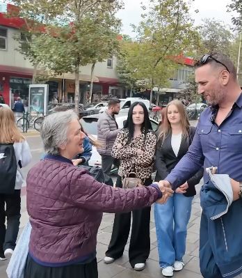 Florjan Binaj nis fushatën në Tiranë