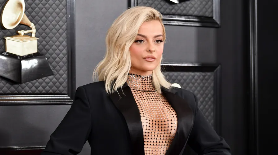 FOTO/ “Yessssssss!” – Bebe Rexha feston me emocion fitoren e Shqipërisë ndaj Serbisë