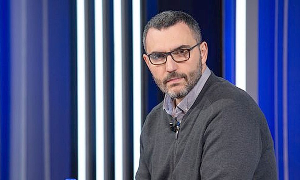 Gazetari ngacmon Arlind Qorin: Ndërroji ndonjëherë atletet se i kishe dhe te Grida Duma