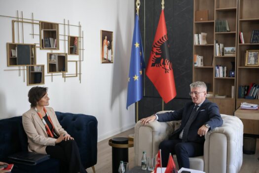 Gjekmarkaj takim ‘kokë më kokë’ me ambasadoren e Zvicrës, zbardhet tema e diskutimit