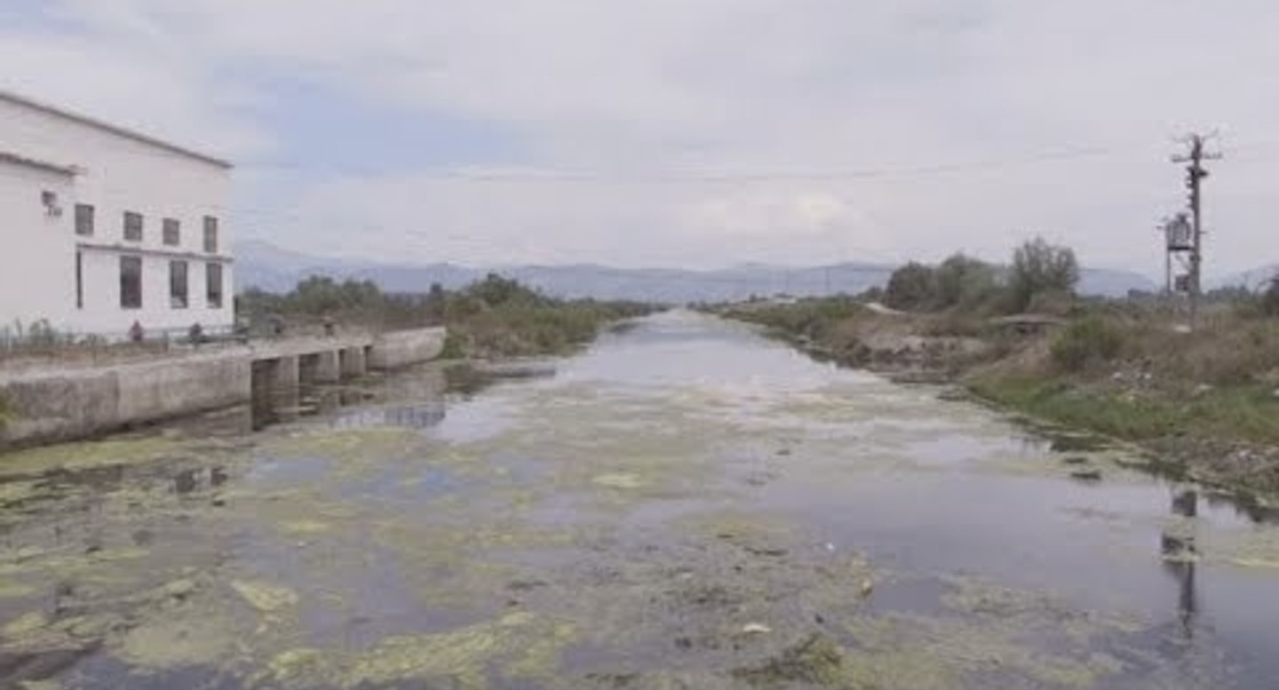 Gjendet trup i pajetë pranë hidrovorit të Tales në Lezhë, policia në vendngjarje