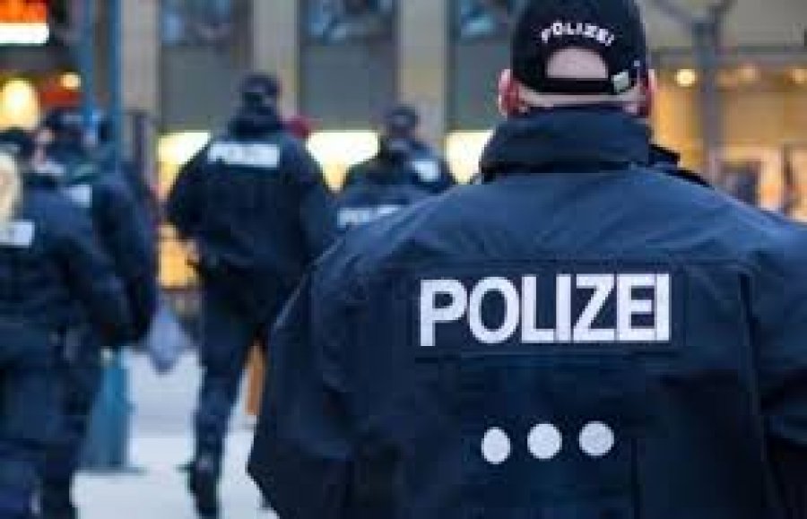 Gjermani, shqiptari trafikoi 120 kg kokainë, dënohet me burg dhe ekstradim drejt Shqipërisë