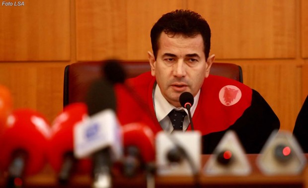 Gjykata e Lartë rikthen për rigjykim në Apel çështjen ndaj ish-kryetarit të Gjykatës Kushtetuese