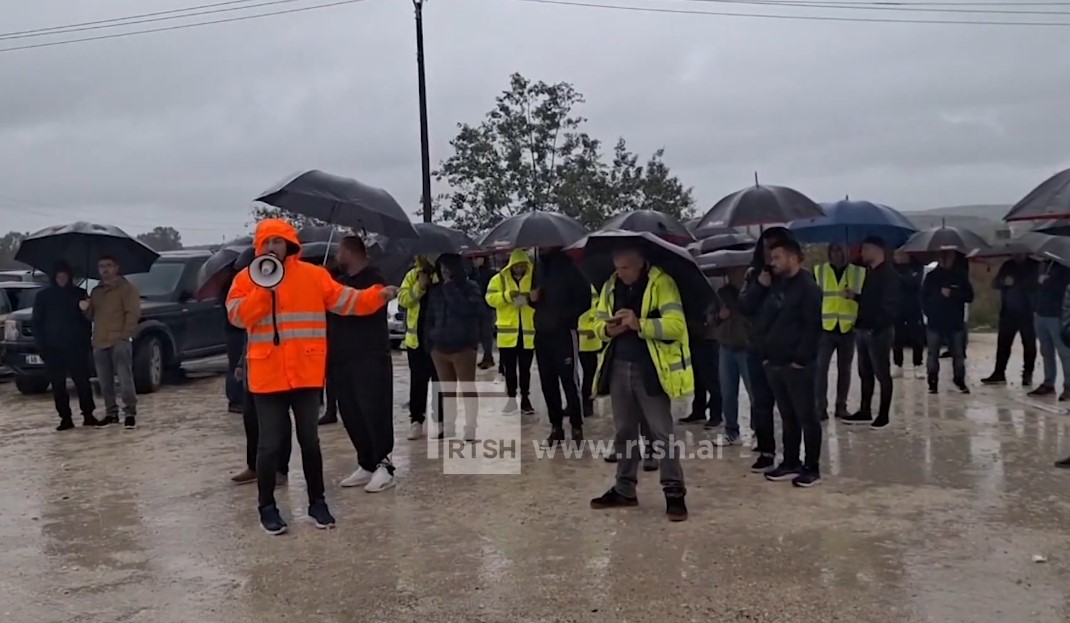 Greva e naftëtarëve hyn në ditën e 13, kërkojnë rritje page dhe respektim të statusit