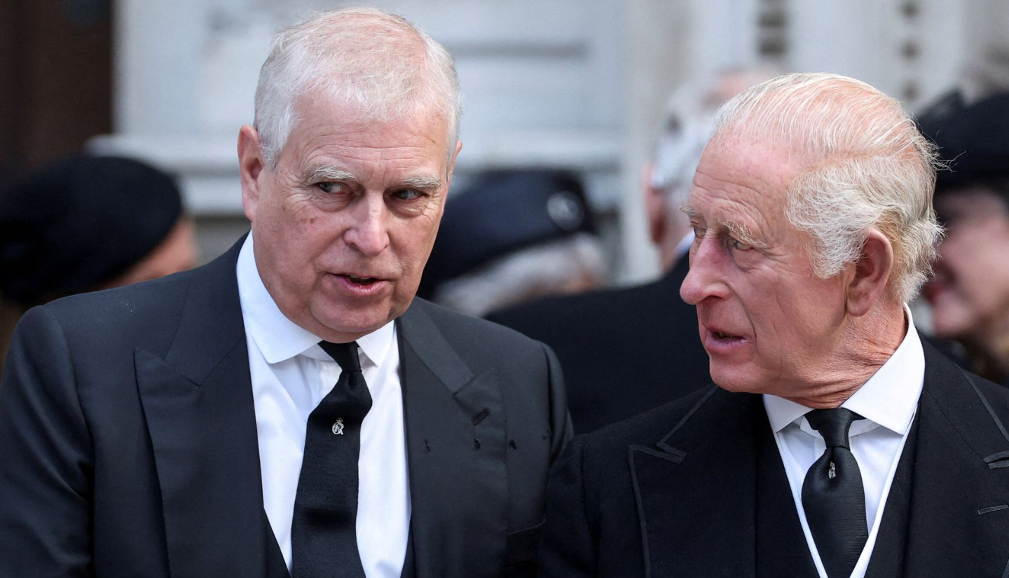 Historiani zbulon sekretet e errëta të ish-Princit Andrew: Në Tajlandë solli 40 prostituta në 4 ditë në hotel