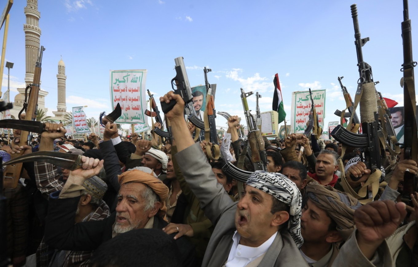 Huthit bastisin zyrat e OKB-së në Jemen, arrestojnë 20 punonjës