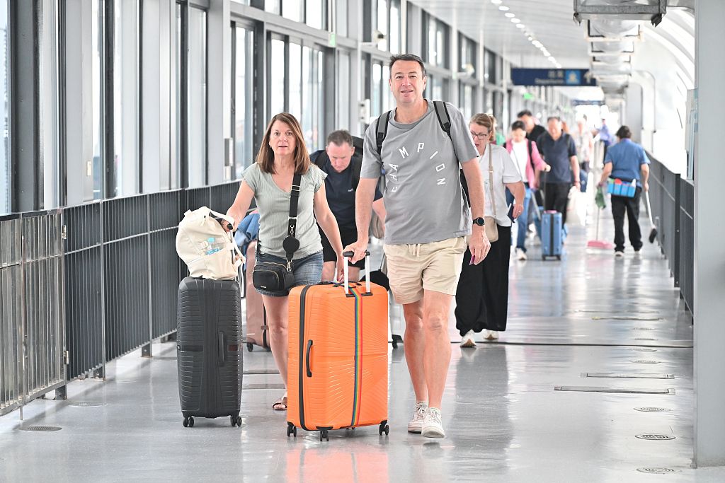 Hyrja pa viza rrit me 48.3 % numrin e vizitoreve në tremujorin e tretë