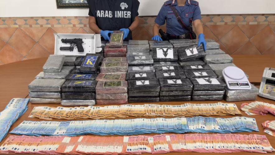 I gjenden në shtëpi 200 kg kokainë me vlerë 16 milionë euro/ Arrestohet në Romë një 23-vjeçar shqiptar