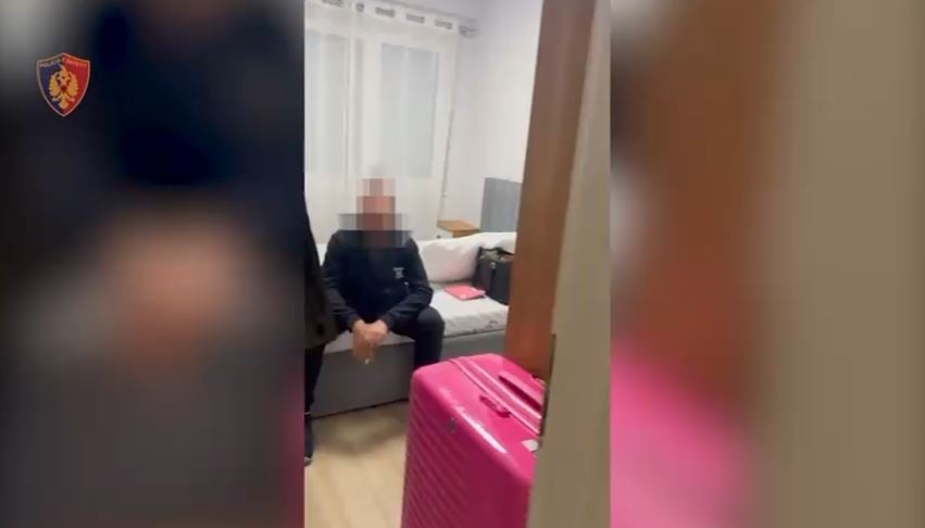 I riu në Tiranë shfrytëzonte katër kolumbiane për prostitucion, zbulohet apartamenti