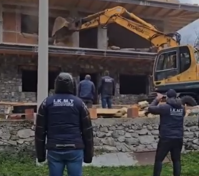IKMT rikthehet në Theth, 35 ndërtime pa leje drejt prishjes