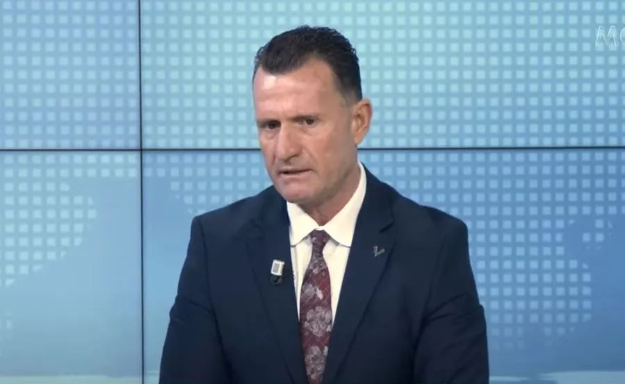 “Ilir Meta del në tetor”, Kujtim Cakrani zbulon: Ai po shkruan libër në qeli, do shihni çudira!