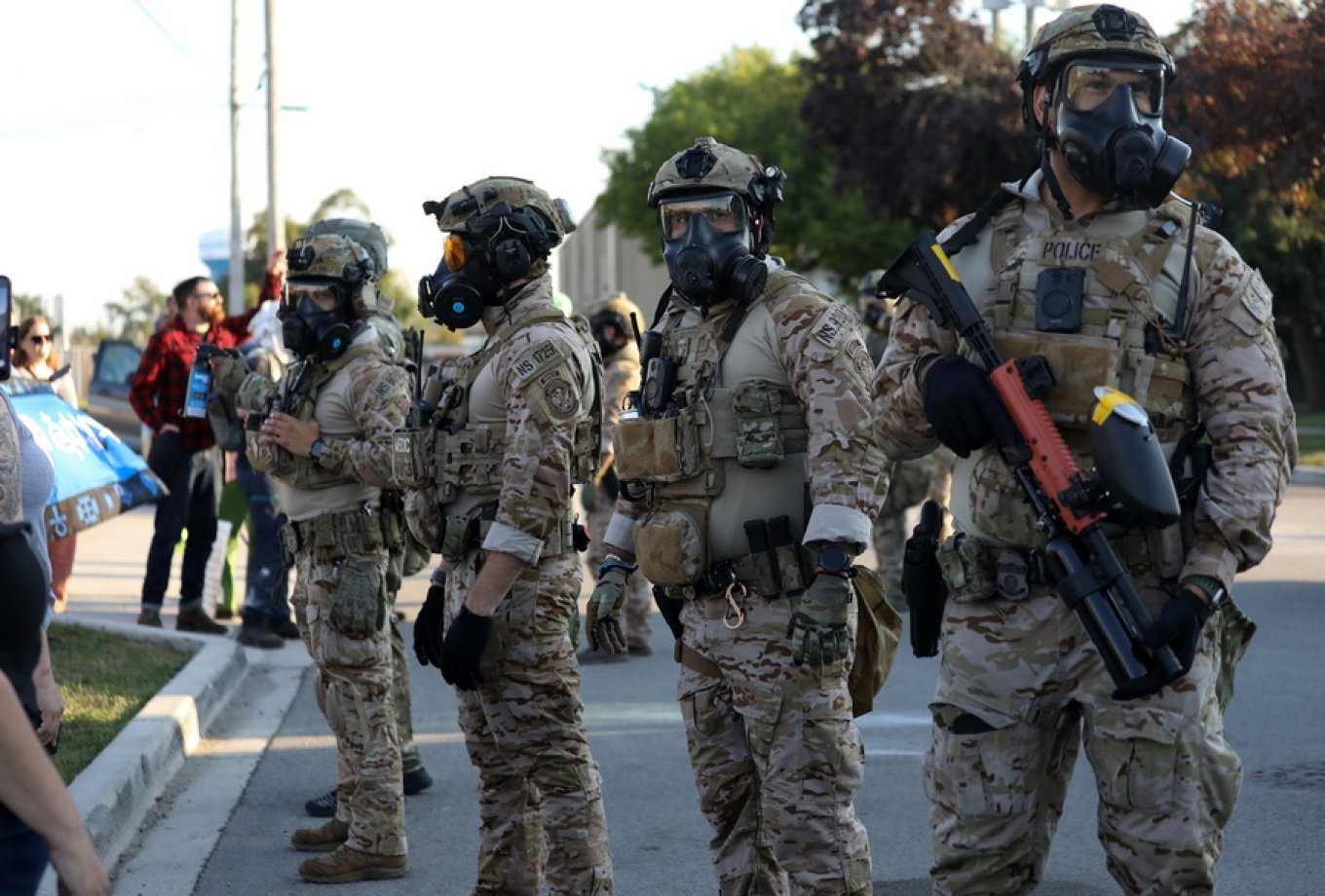 Illinois dhe Çikago padisin administratën Trump për vendosjes e Gardës Kombëtare