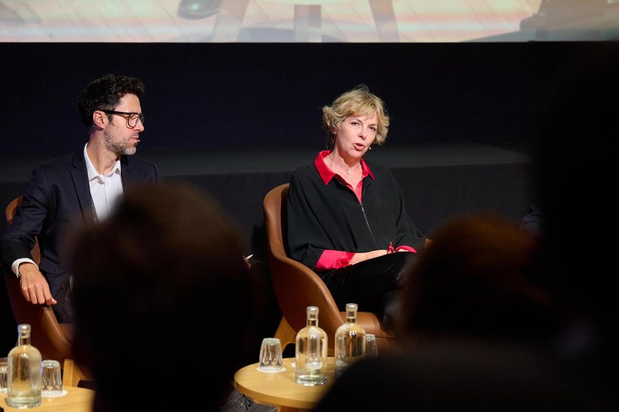 Inteligjenca Artificiale në shëndetësi, ministrja Sala në Londër: Receta elektronike dhe gjurmim digjital i barnave