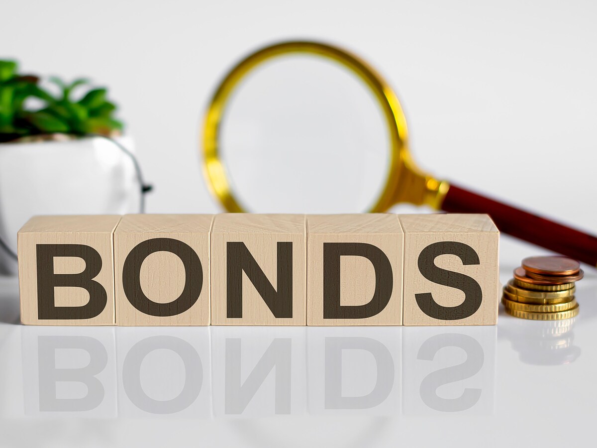 Investimet e individëve në bono dhe obligacione po ulen për të dytin vit radhazi