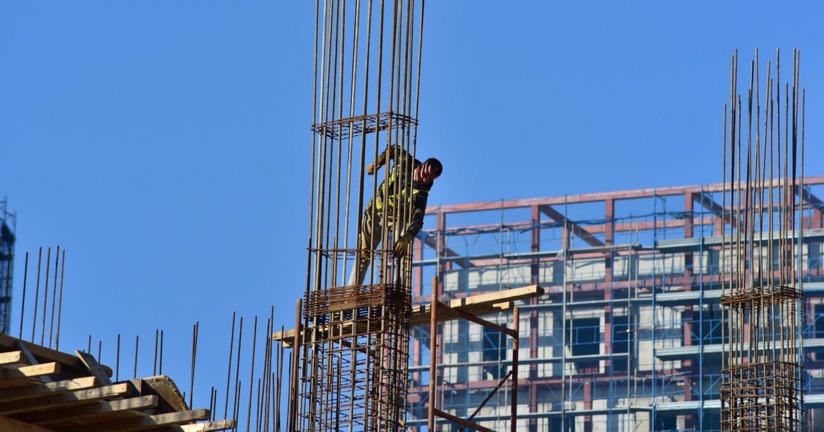Inxhinieri humb jetën në një kantier ndërtimi në Peqin, arrestohet drejtuesi teknik