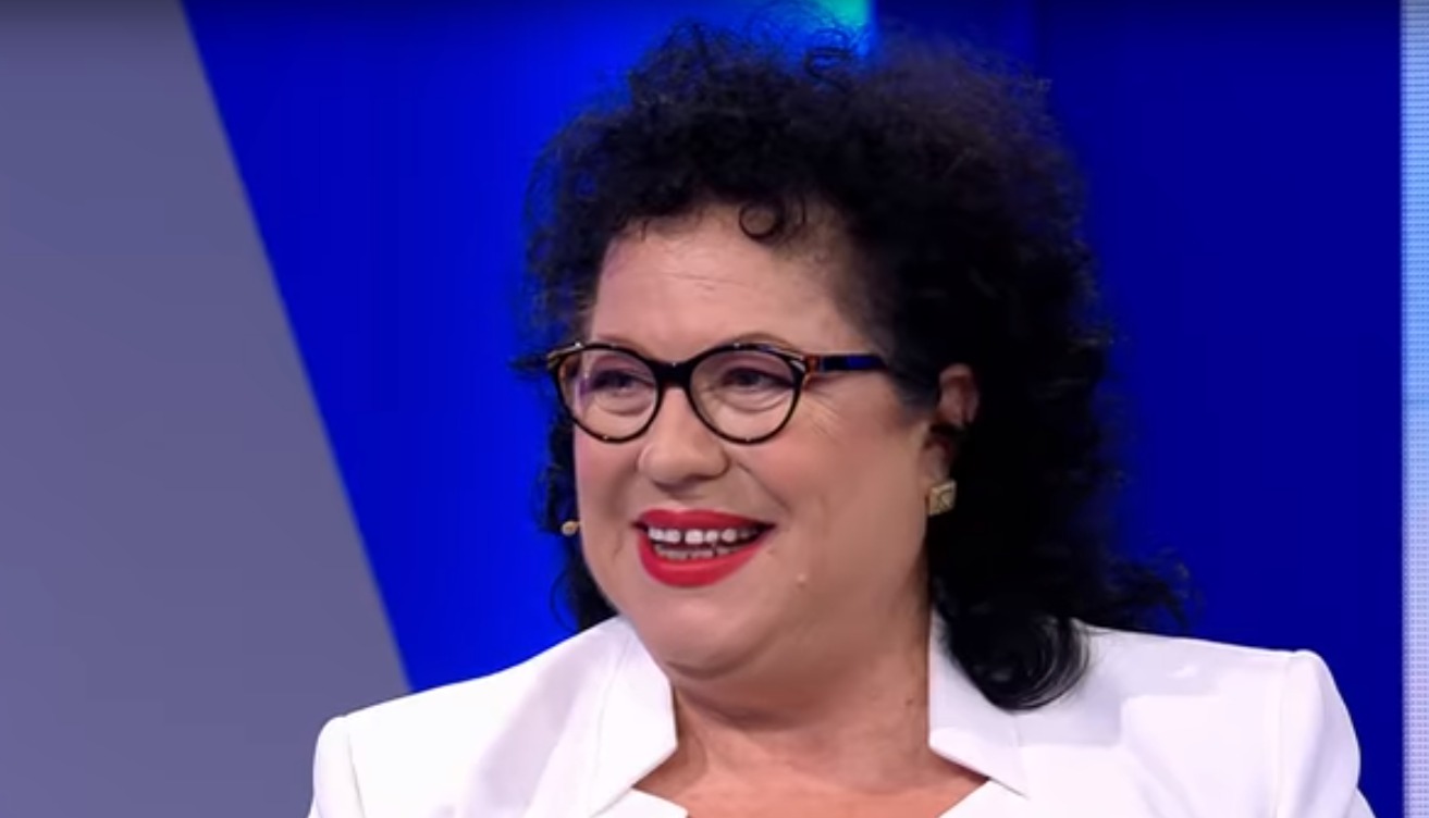 Irini Qirjako: Nënës i përulem 100 herë, në shtëpinë tonë këndohej