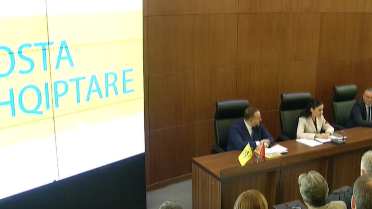 Ish-deputeti i PS në krye të Postës, Balluku prezanton Xhafajn: Profesionist i sprovuar me eksperiencë