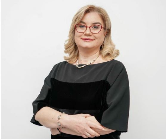 Ish-deputetja e PD emërohet drejtoreshë e spitalit të Elbasanit: Kam qenë dhe mbetem mjeke