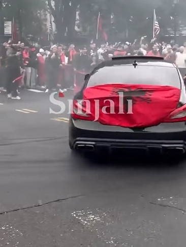 Ja si u festua në New York fitorja e Shqipërisë