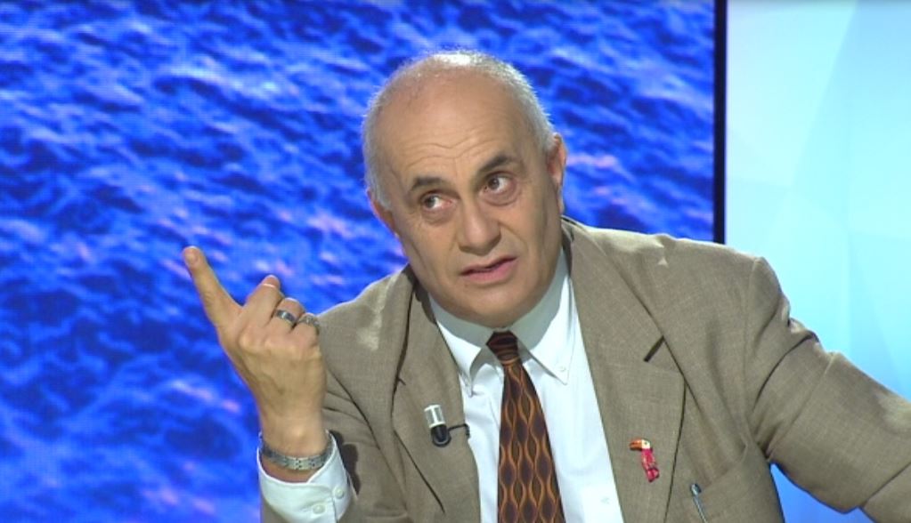 “Jetojmë në një shoqëri të dhunshme”/ Ngjarja tronditëse e gjyqtarit, reagon akademiku: Një nga goditjet më të rënda…