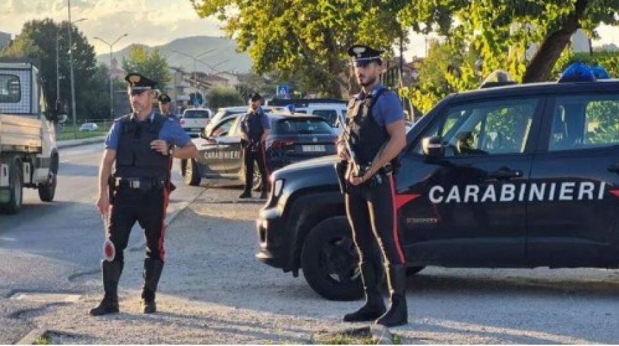 Kapet shqiptari me 1.2 kg kokainë të pastër në Itali, i gjenden edhe 21 mijë euro cash