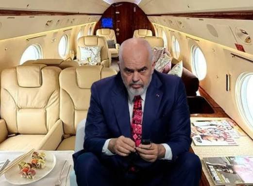 Këlliçi: Rama në luks me charter, ndërsa shqiptarët presin biletën e largimit