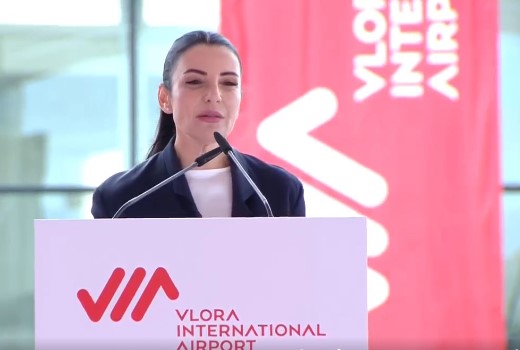 Koncesioni i aeroportit të Vlorës ka rënë, kompania e Pacollit nuk plotëson eksperiencën e ndërtimit dhe menaxhimit…