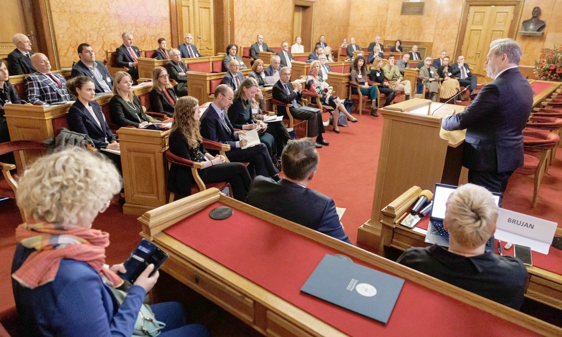 Konferenca “Shkenca nën presion-sfidat dhe mundësitë” mbledh akademikë dhe ekspertë