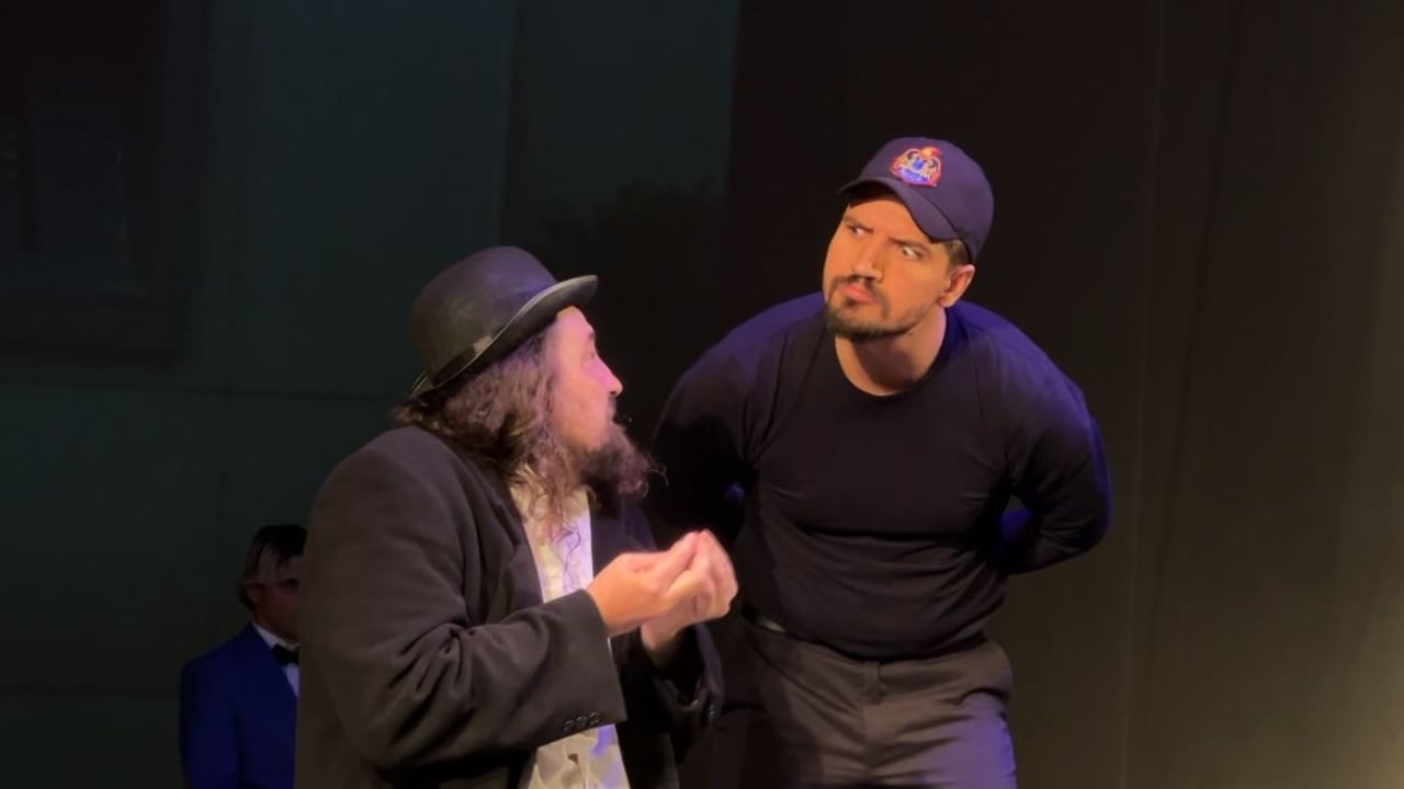 “Kopshtet e pavarura të lumturisë”, tragjikomedia e kohës moderne në teatrin “Migjeni”