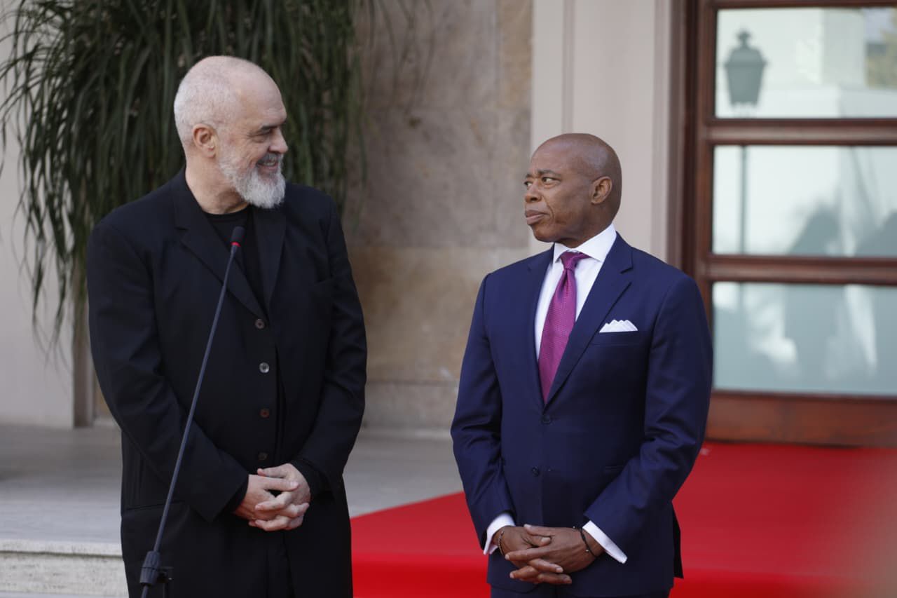 Kryebashkiaku i New York në Tiranë! Rama me Eric Adams flasin për transportin, turizmin dhe emigracionin