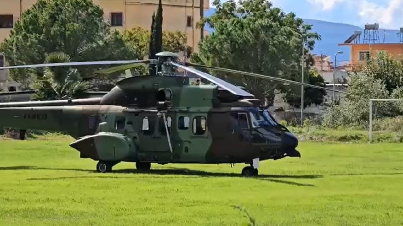 Kryebashkiaku i Nju Jorkut zbarkon në Vlorë, priten takime për të forcuar bashkëpunimin ekonomik dhe promovimin e turizmit