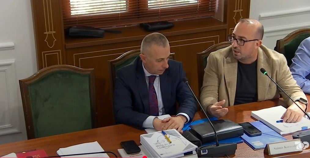 “Kryeprokurori si magazinier pa magazinë”, Korreshi “ping-pong” batutash me Manjën: Mo u mërzit, prokuror ke qenë, unë me nder teje avokat