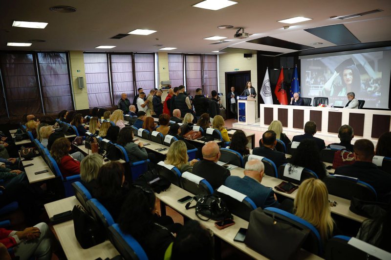 Kumbaro uron nga Shkodra nisjen e vitit të ri akademik: Koha të rishikojmë ligjin e arsimit të lartë