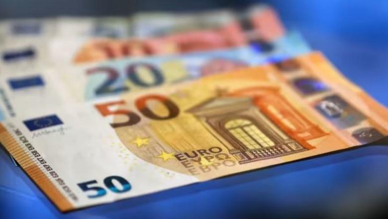 Kursimet në lekë katërfish më të larta se ato në euro