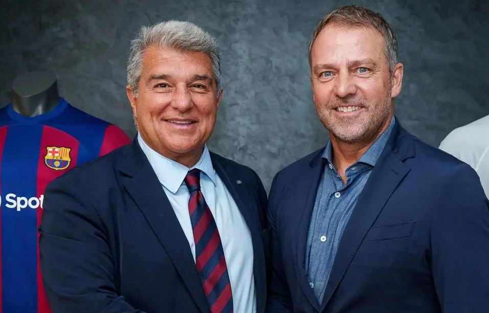 Laporta takon trajnerin Flick dhe disa lojtarë pas humbjes në “El Clasico”, ja mesazhi i presidentit