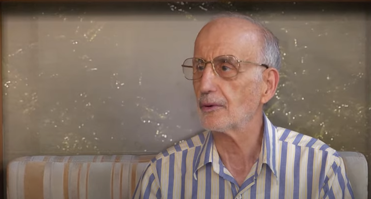 Letra prekëse që Edmond Tupja ia kushtoi të birit autik: Të kërkoj të falur…