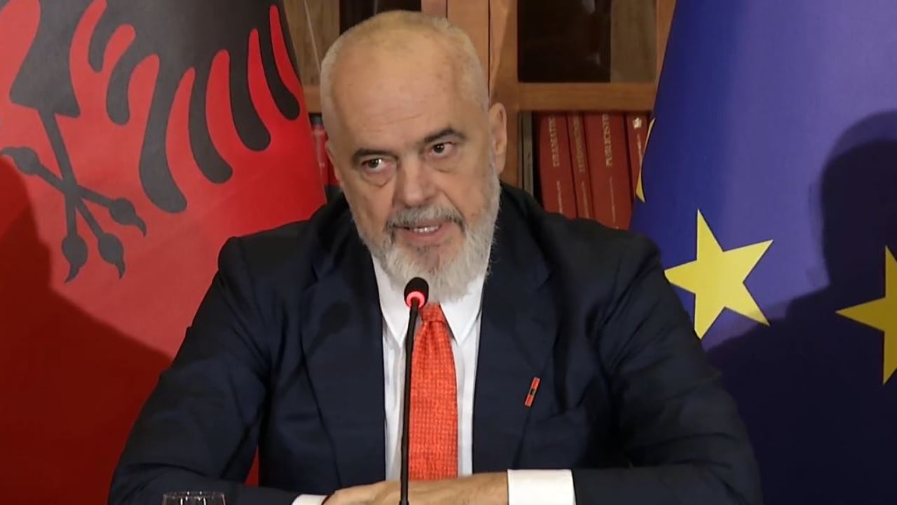 Lirimi i hapësirave publike/ Rama flet për mos heqjen e karrigeve: Luftë e përditshme. T’i shkojmë deri në fund çmontimeve