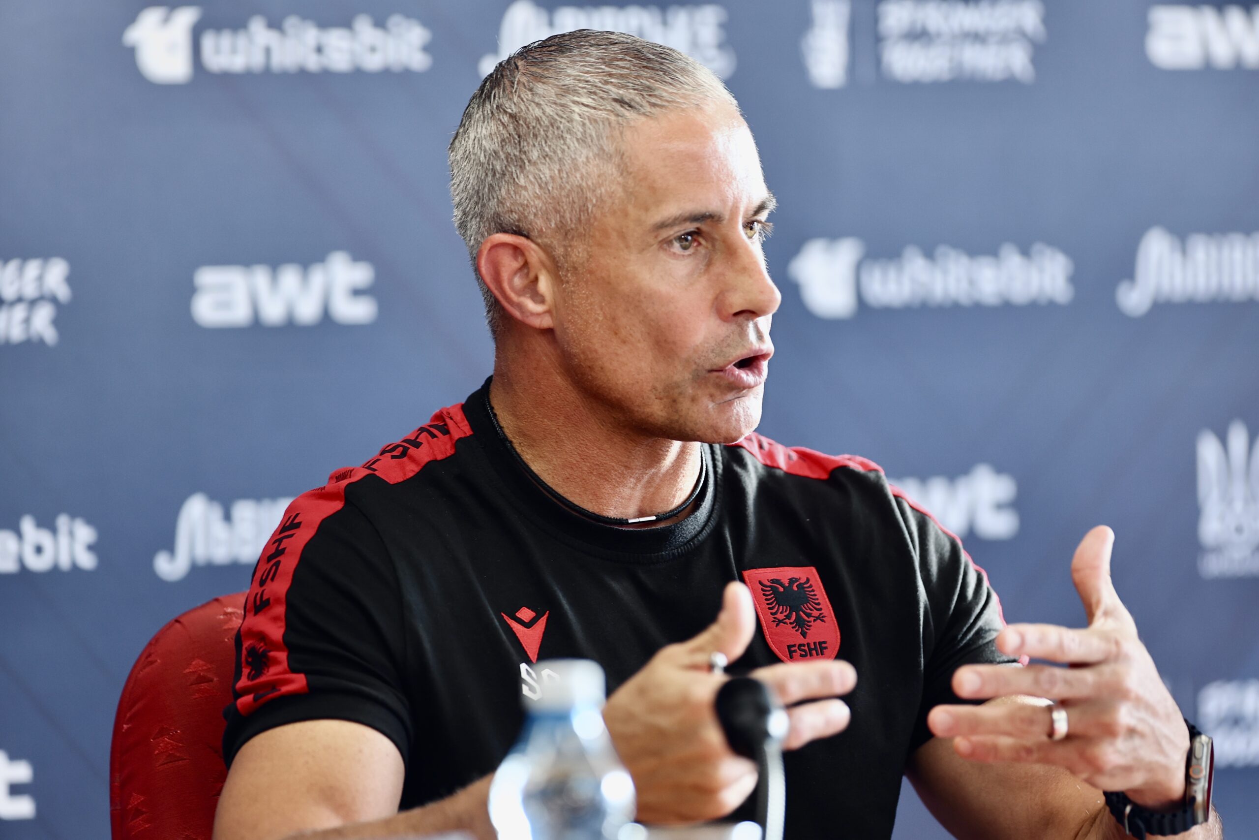 LIVE/ “Ndeshje vendimtare, por edhe për ata”, Sylvinho para Serbisë: Kam besim te këta lojtarë