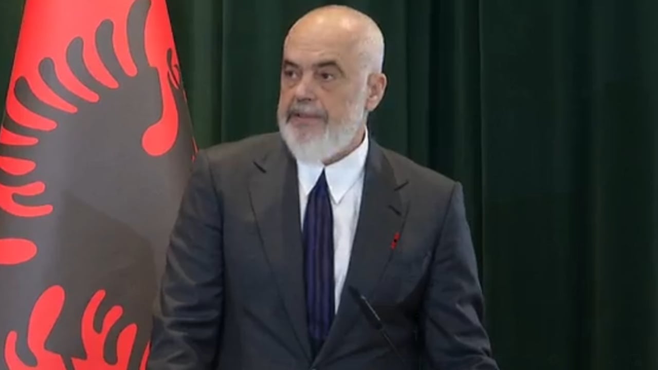 LIVE/ Takimi me Ursula Von der Leyen, Rama zbulon diskutimet me Presidenten e KE: Shqipëria në rrugë të mbarë drejt BE