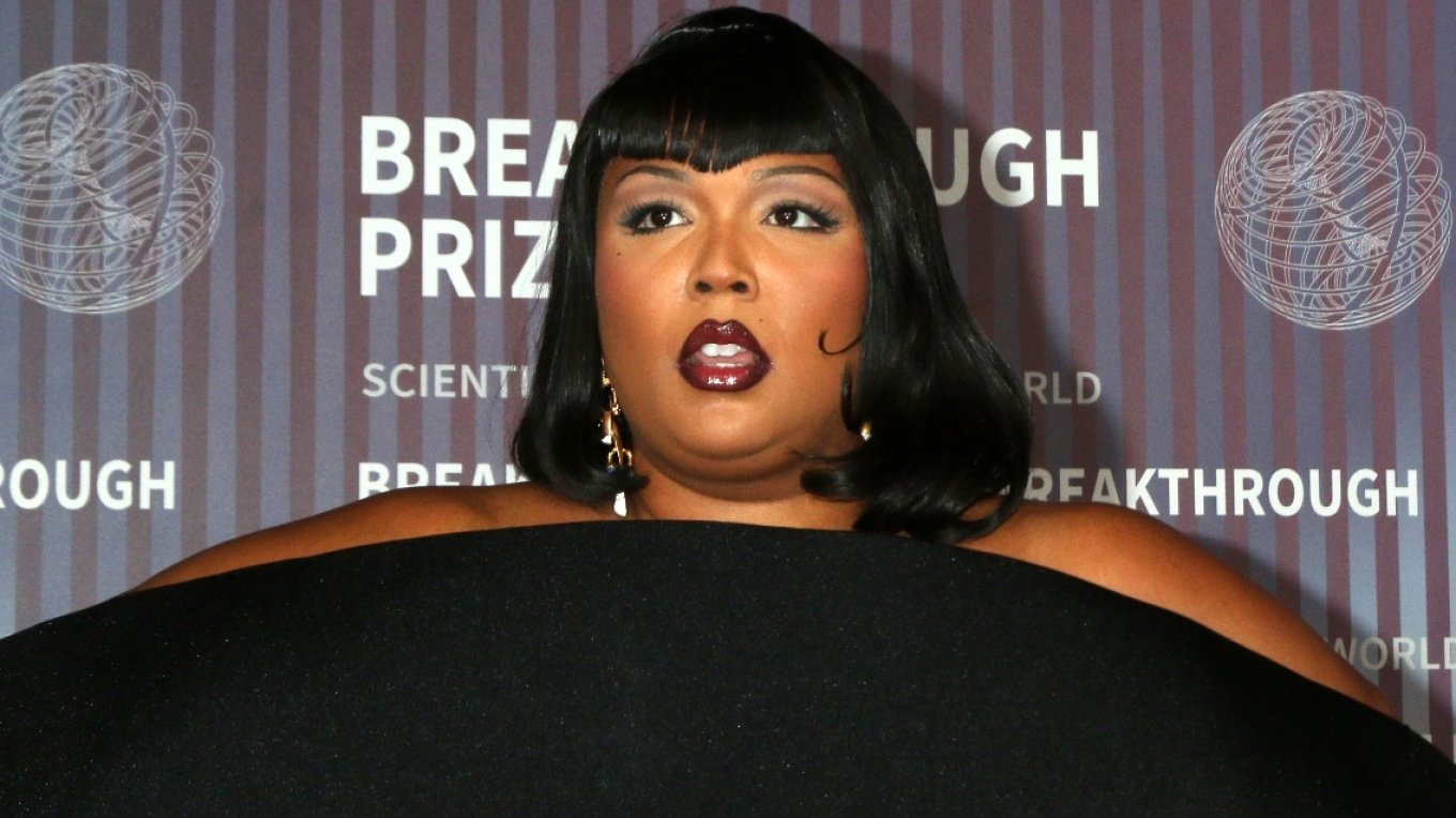 Lizzo, përballet me një padi për shkelje të të drejtave të autorit