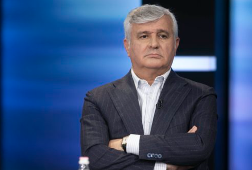 Maks Haxhia: E tmerrshme që avokati të trajtohet njësoj me të pandehurin! Nëse vijohet kështu, nuk ka më procese