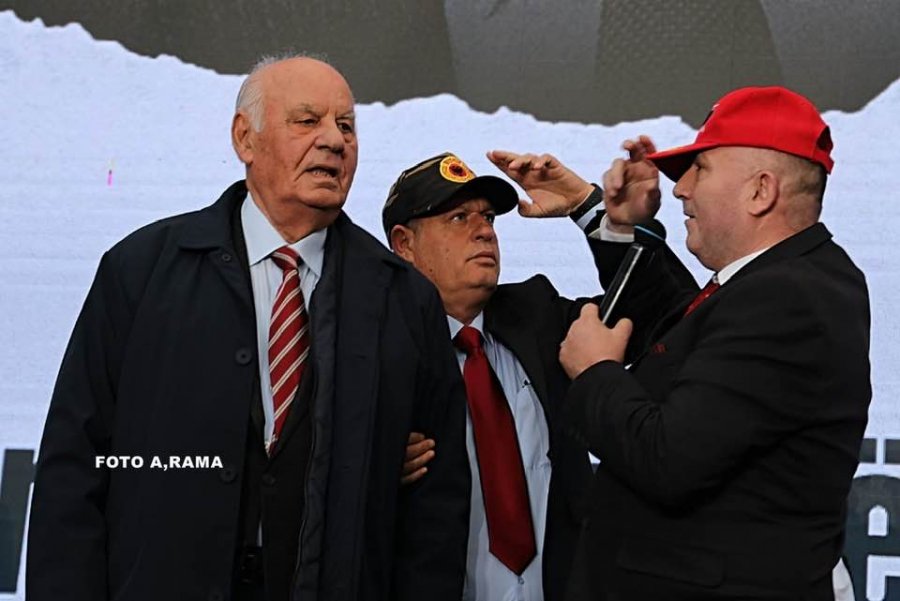 Malltezi për tubimin e Ramës në Tiranë: Ballo me maska