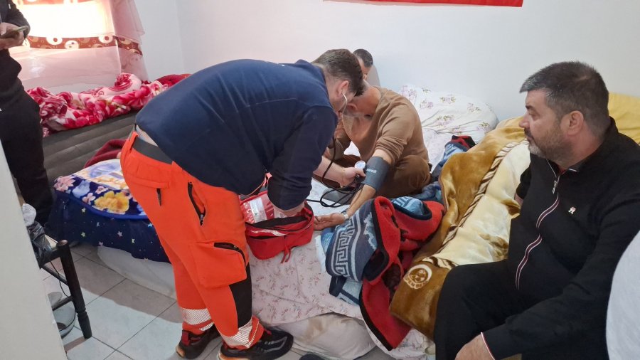 Marinzë/ Në ditën e 12-të të grevës së urisë, përkeqësohet gjendja e dy grevistëve