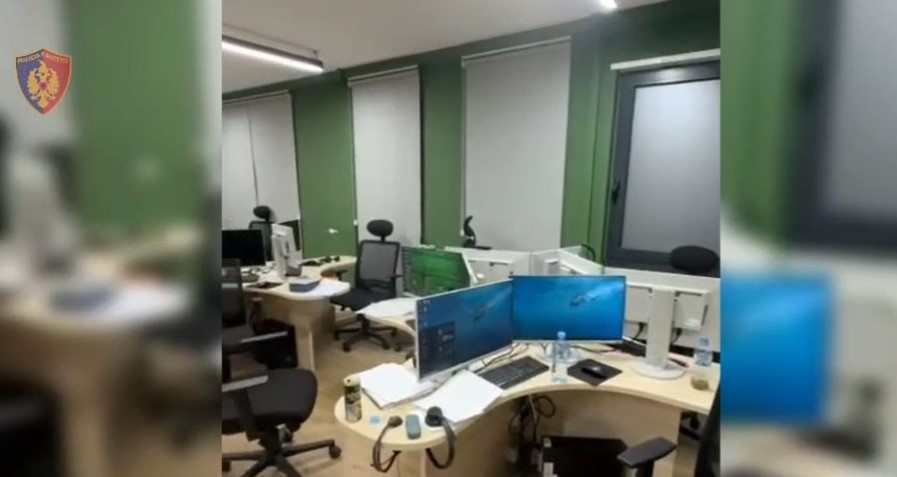 Mashtrime me ‘Call Center’ në Tiranë, në pranga administratori, dhjetëra të proceduar