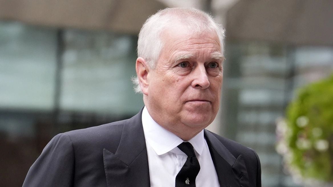 Mbreti i hoqi të gjithë titujt mbretëror, historiani britanik zbulon te paditurat e Princit Andrew: Në Tajlandë solli 40 prostituta në 4 ditë në hotel