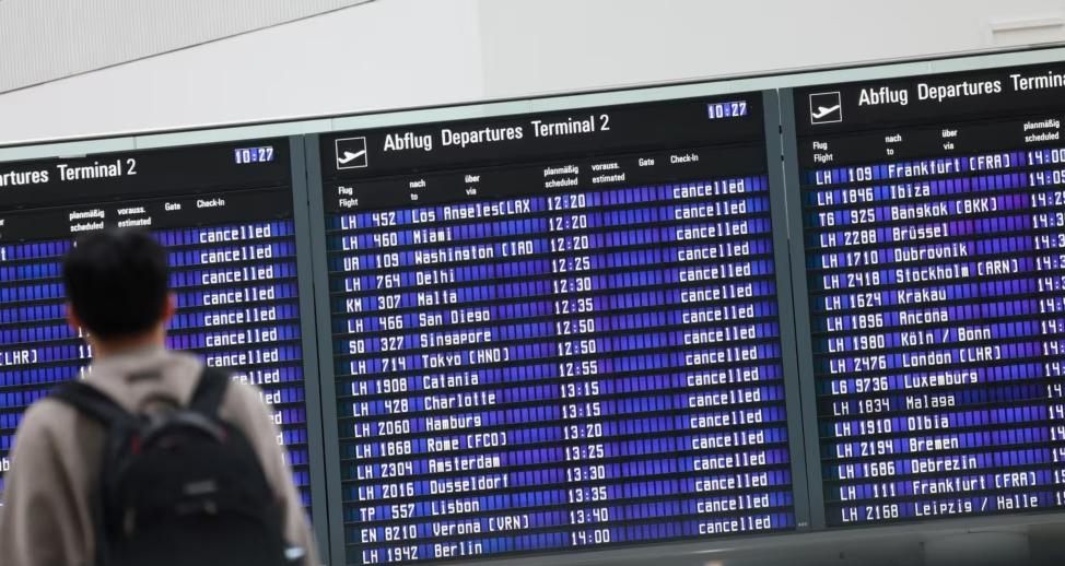 Mbyllet aeroporti i Mynihut, kaos për disa orë në fluturime, pas shfaqjes së dronëve të dyshimtë