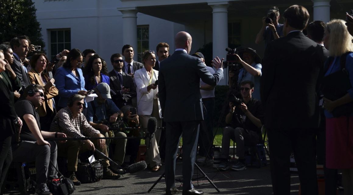 Mbyllja e qeverisë në SHBA, nisin shkurtimet e punonjësve federalë